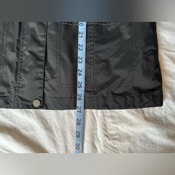 Columbia Women’s Small Wind Shell Jacket Zip Up - Picture 3 of 4